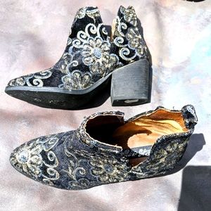 Women high heel shoes